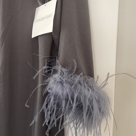 GORGEOUS Simone Feather Robe - Picture 2 of 4